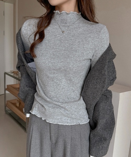 yuue' ( wear )(ユーイ)の「メロウハイネック起毛リブロングTシャツ(Tシャツ/カットソー・レディース・ブラック/ホワイト/チャコールグレー/アイボリー/グレー・FREE)」の17枚目の写真