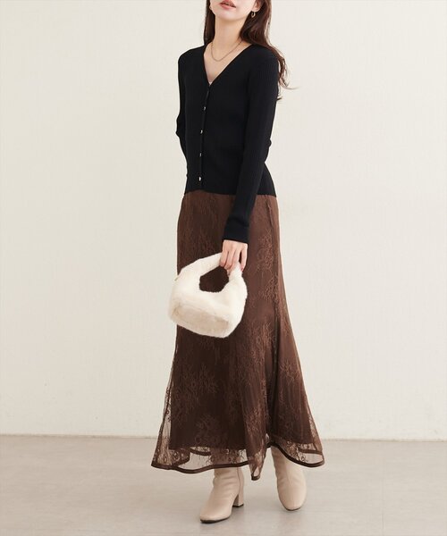 natural couture(ナチュラルクチュール)の「接触冷感UVアンチピリング オリジナル釦リブ編みVネックカーディガン(カーディガン/ボレロ・レディース・ブラウン/ブラック/ピンクベージュ/ボルドー/オフホワイト・FREE)」の19枚目の写真