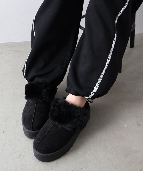SpRay(スプレイ)の「ムートンサンダル(サンダル・レディース・ブラック/モカ/ライトベージュ・SMALL/MEDIUM/LARGE/X-LARGE)」の4枚目の写真
