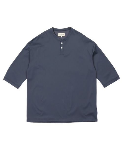The DUFFER of ST.GEORGE(ザダファーオブセントジョージ)の「「AIR FLEX」3/4 SLEEVE HENLEY NECK TEE:機能素材 「エアフレックス」7分袖 ヘンリーネック Tシャツ / ストレッチ / 軽量 / ナイロンプレーティング(Tシャツ/カットソー・メンズ・ホワイト/ネイビー/ブルーグレー・LARGE/X-LARGE/SMALL/MEDIUM)」の13枚目の写真