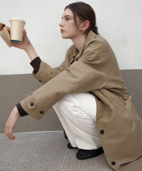 WEDNESDAYOASISFORWOMEN（ウェンズデー オアシス フォー ウーマン）の「[ATELIER EDITION] ミューズ ロング トレンチコート_DEEP BEIGE(WB6OT13)（トレンチコート・レディース・ベージュ・FREE）」の3枚目の写真