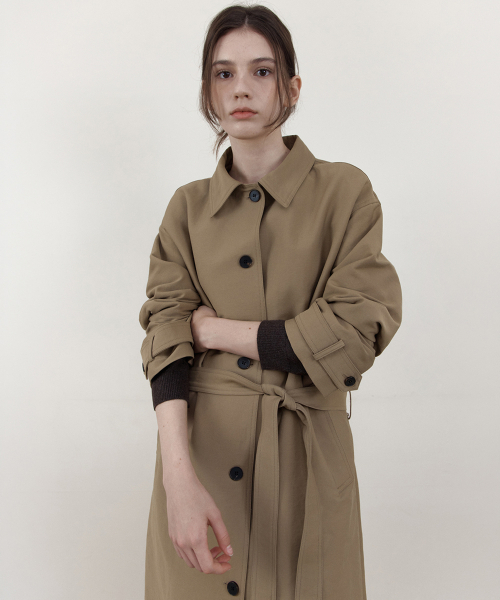 WEDNESDAYOASISFORWOMEN（ウェンズデー オアシス フォー ウーマン）の「[ATELIER EDITION] ミューズ ロング トレンチコート_DEEP BEIGE(WB6OT13)（トレンチコート・レディース・ベージュ・FREE）」の4枚目の写真