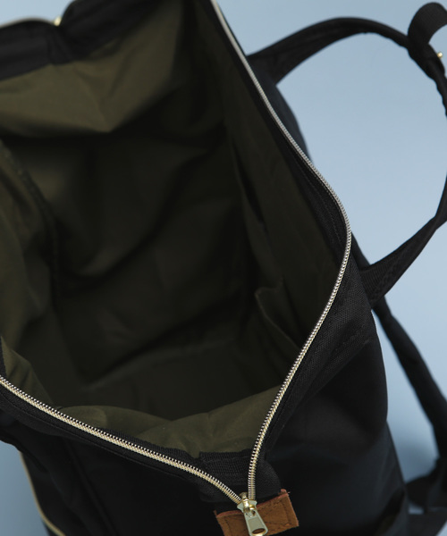 PLAIN CLOTHING(プレーンクロージング)の「anello アネロ スクエア 口金 バックパック レギュラーサイズ(バックパック/リュック・レディース・ブラック/ネイビー・FREE)」の14枚目の写真