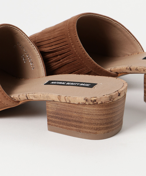 NATURAL BEAUTY BASIC（ナチュラルビューティーベーシック）の「ダブルフリンジミュール（サンダル・レディース・ベージュ系その他/カーキ・LARGE/MEDIUM/SMALL）」の8枚目の写真