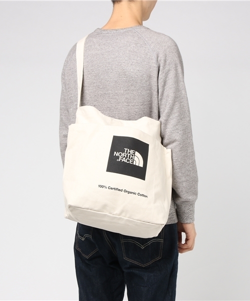 THE NORTH FACE（ザノースフェイス）の「ザ・ノース・フェイス　オーガニックコットントートバッグ / ユーティリティートート（トートバッグ・メンズ・ホワイト/ブラック/レッド/ブルー/グリーン/グレー・ONE SIZE）」の12枚目の写真