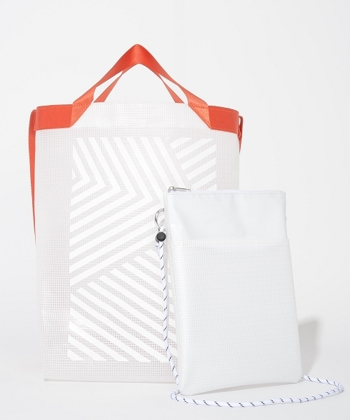 SOLPRESA(ソルプレーサ)の「クリアトートバッグ(サコッシュセット)(トートバッグ・レディース・ホワイト/ブラック/ネイビー/ゴールド/オレンジ/グリーン・ONESIZE)」の1枚目の写真