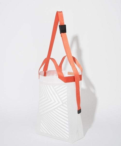 SOLPRESA(ソルプレーサ)の「クリアトートバッグ(サコッシュセット)(トートバッグ・レディース・ホワイト/ブラック/ネイビー/ゴールド/オレンジ/グリーン・ONESIZE)」の14枚目の写真