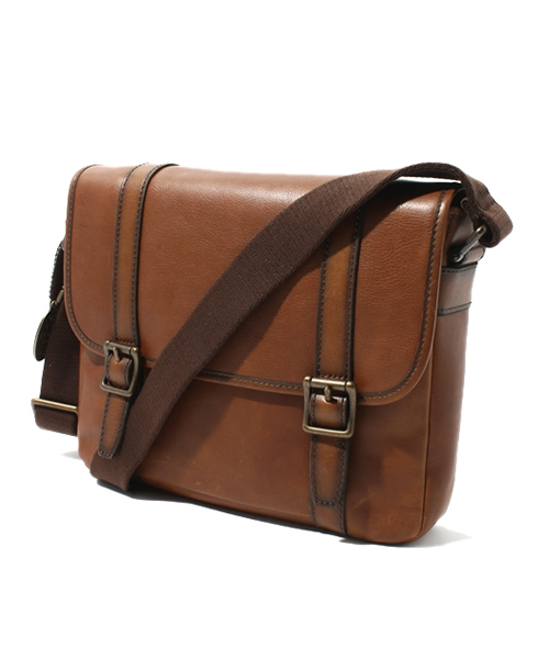 FOSSIL（フォッシル）の「ESTATE　MBG9091（ショルダーバッグ・メンズ・ベージュ系その他/ダークブラウン・FREE）」の3枚目の写真