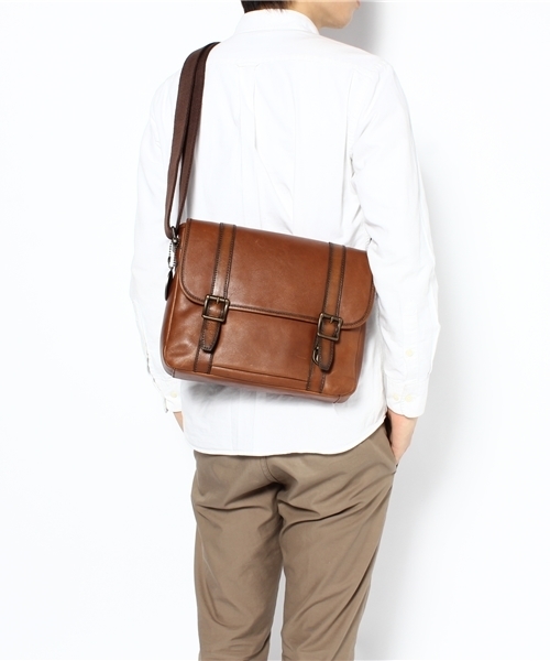 FOSSIL（フォッシル）の「ESTATE　MBG9091（ショルダーバッグ・メンズ・ベージュ系その他/ダークブラウン・FREE）」の11枚目の写真