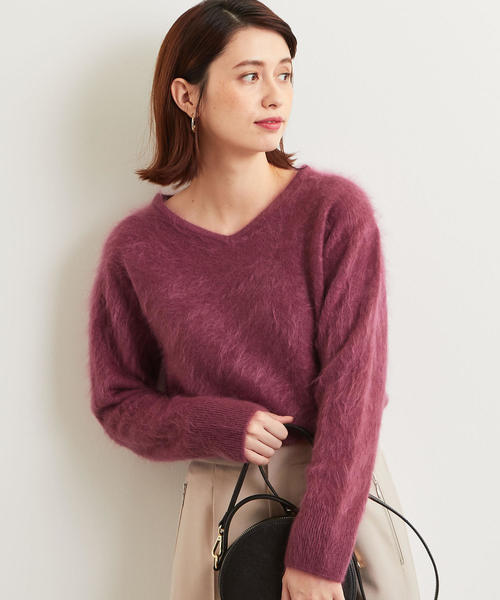 green label relaxing（グリーンレーベルリラクシング）の「CS カシミヤ ヘアリー Vネック ニット（ニット/セーター・レディース・ブラック/ベージュ/ピンク・FREE）」の3枚目の写真