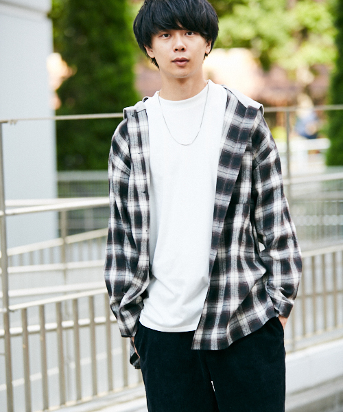 kutir（クティール）の「ﾌｰﾄﾞﾂｷﾋﾞｯｸﾞｼｬﾂ（シャツ/ブラウス・メンズ・ベージュ/ダークブラウン・MEDIUM/LARGE）」の8枚目の写真