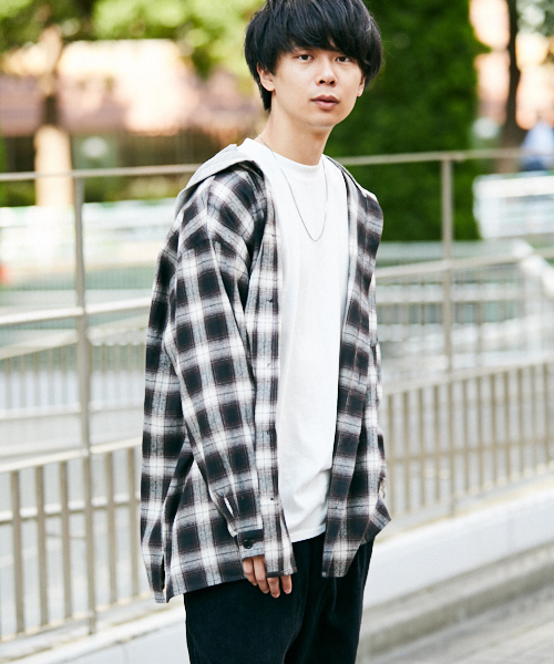 kutir（クティール）の「ﾌｰﾄﾞﾂｷﾋﾞｯｸﾞｼｬﾂ（シャツ/ブラウス・メンズ・ベージュ/ダークブラウン・MEDIUM/LARGE）」の6枚目の写真