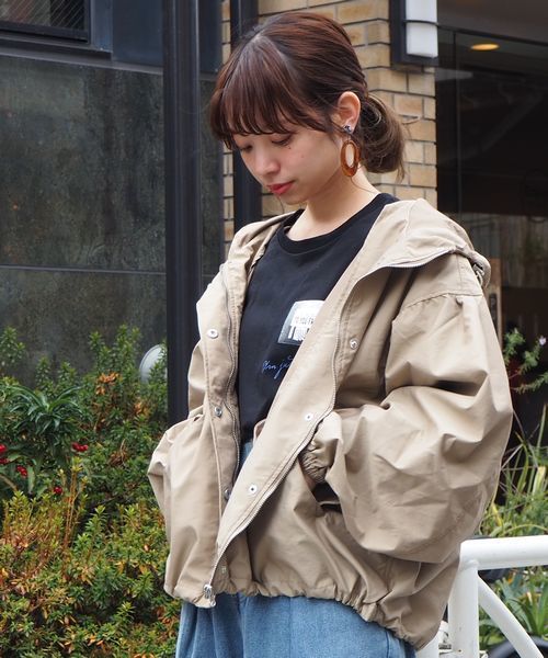 tiptop(ティップトップ)の「ボリュームマウンテンパーカー(マウンテンパーカー・レディース・ブラック/ベージュ/カーキ/ライトピンク/グレイッシュベージュ・FREE)」の19枚目の写真