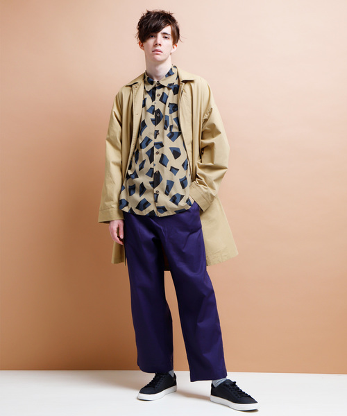 EMMA CLOTHES(エマクローズ)の「総柄レギュラーカラーシャツ(シャツ/ブラウス・メンズ・ブラック/ベージュ/ネイビー・M/L)」の5枚目の写真