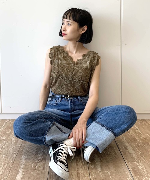 E hyphen world gallery(イーハイフンワールドギャラリー)の「Vネックレースタンク(その他アンダーウェア/インナー・レディース・ブラック/ベージュ/ブラウン/オフホワイト・FREE)」の3枚目の写真