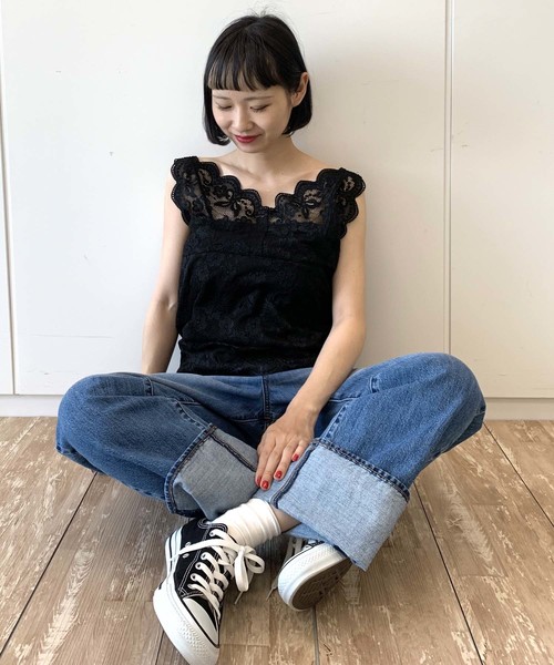 E hyphen world gallery(イーハイフンワールドギャラリー)の「Vネックレースタンク(その他アンダーウェア/インナー・レディース・ブラック/ベージュ/ブラウン/オフホワイト・FREE)」の1枚目の写真