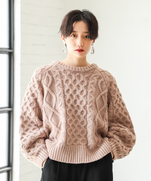 PAGEBOY（ページボーイ）の「ケーブルクルーネックプルオーバー（ニット/セーター・レディース・パープル/オフホワイト/ライトブラウン・FREE）」の3枚目の写真