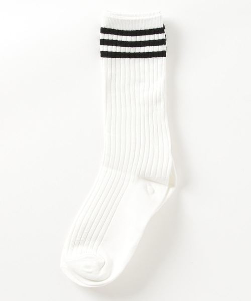 Fun & Daily（ファンアンドデイリー）の「F&D : ルーズラインソックス（ソックス/靴下・レディース・ホワイト/ブラック/ブラウン系その他/ホワイト系その他/グレー・FREE）」の6枚目の写真