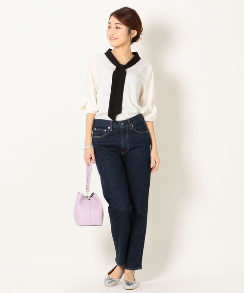 SHIPS any(シップス エニィ)の「SHIPS any: STANDARD デニム 5ポケットパンツ <WOMEN>(デニムパンツ・レディース・ネイビー・4/3/5)」の4枚目の写真