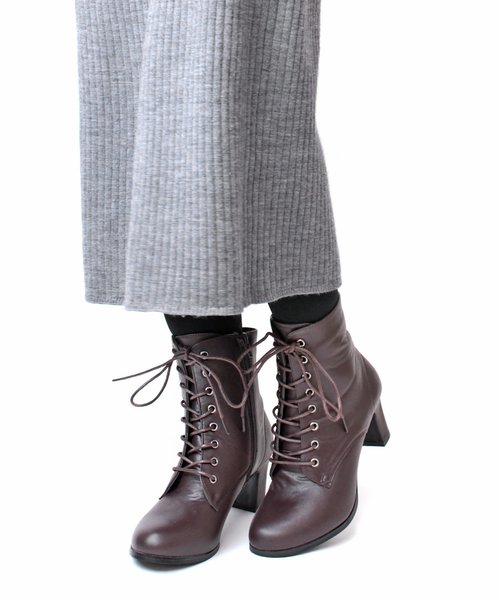 LibertyDoll(リバティードール)の「Liberty Doll / 8ホールレースアップブーツ(9017)(ブーツ・レディース・ブラック/ダークブラウン/ブラック系その他・LL/M/SS/XL/S/L)」の3枚目の写真