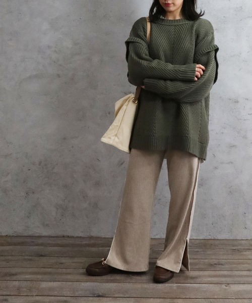 Riberry（リベリー）の「バックボタンニット（ニット/セーター・レディース・チャコールグレー/ブラック/ベージュ/オフホワイト/カーキ・MEDIUM）」の10枚目の写真