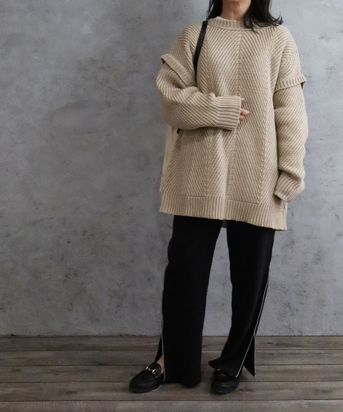 Riberry（リベリー）の「バックボタンニット（ニット/セーター・レディース・チャコールグレー/ブラック/ベージュ/オフホワイト/カーキ・MEDIUM）」の13枚目の写真