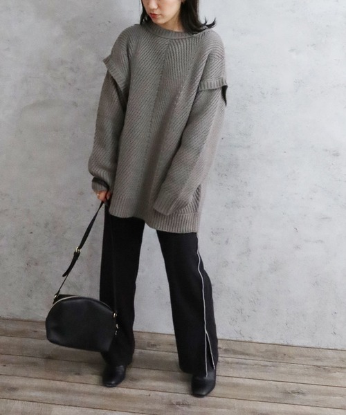 Riberry（リベリー）の「バックボタンニット（ニット/セーター・レディース・チャコールグレー/ブラック/ベージュ/オフホワイト/カーキ・MEDIUM）」の16枚目の写真