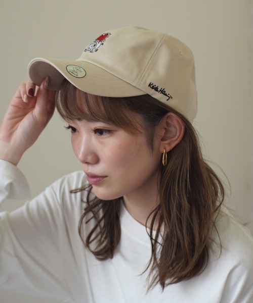 Keith Haring(キース・ヘリング)の「【Keith Haring/キースヘリング】刺繍 ローキャップ(キャップ・メンズ・グレー系その他/チャコールグレー/ネイビー/ベージュ/ブラック/ブラック系その他/ホワイト/ブラック系その他2/ブラック系その他3/ベージュ系その他/ベージュ系その他2/ホワイト系その他2/ホワイト系その他3/ブルー系その他/ブラック系その他4/グレー系その他2/ベージュ系その他3/ホワイト系その他/ブラック系その他5/ベージュ系その他4/ベージュ系その他5/ブルー・FREE)」の14枚目の写真