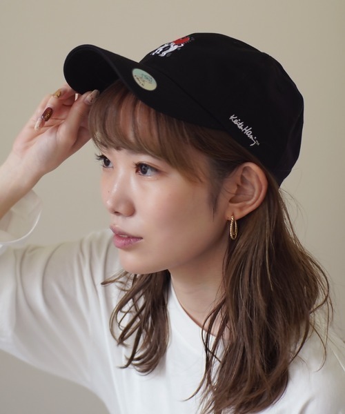 Keith Haring(キース・ヘリング)の「【Keith Haring/キースヘリング】刺繍 ローキャップ(キャップ・メンズ・グレー系その他/チャコールグレー/ネイビー/ベージュ/ブラック/ブラック系その他/ホワイト/ブラック系その他2/ブラック系その他3/ベージュ系その他/ベージュ系その他2/ホワイト系その他2/ホワイト系その他3/ブルー系その他/ブラック系その他4/グレー系その他2/ベージュ系その他3/ホワイト系その他/ブラック系その他5/ベージュ系その他4/ベージュ系その他5/ブルー・FREE)」の5枚目の写真