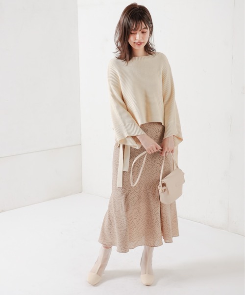 natural couture（ナチュラルクチュール）の「【WEB限定カラー有り】ベストにもなるリボン2WAYポンチョ（ベスト・レディース・ブラック/ベージュ/ブルー/アイボリー・FREE）」の8枚目の写真