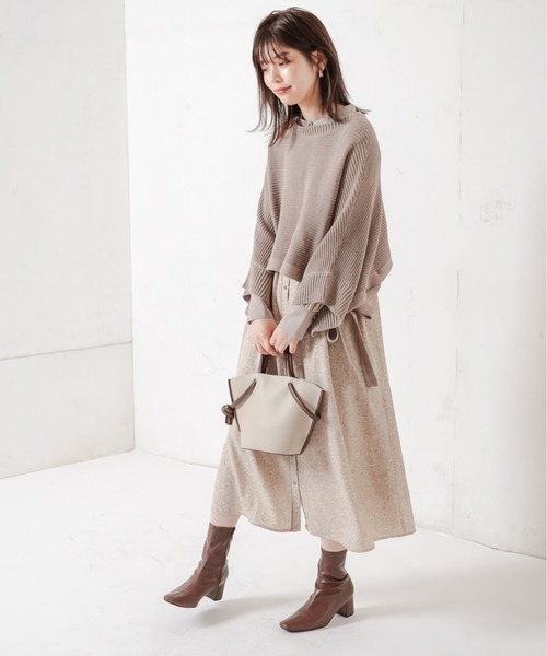 natural couture（ナチュラルクチュール）の「【WEB限定カラー有り】ベストにもなるリボン2WAYポンチョ（ベスト・レディース・ブラック/ベージュ/ブルー/アイボリー・FREE）」の14枚目の写真