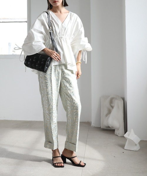 chuclla(チュクラ)の「【chuclla】【2021/SS】Gather flared blouse sb-5 chwt7(シャツ/ブラウス・レディース・ホワイト/ブラック/ベージュ・FREE)」の4枚目の写真