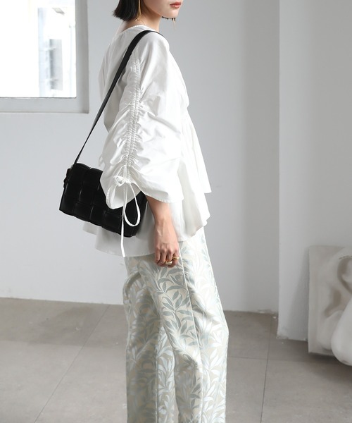 chuclla(チュクラ)の「【chuclla】【2021/SS】Gather flared blouse sb-5 chwt7(シャツ/ブラウス・レディース・ホワイト/ブラック/ベージュ・FREE)」の6枚目の写真