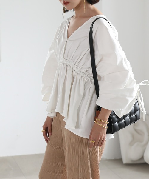 chuclla(チュクラ)の「【chuclla】【2021/SS】Gather flared blouse sb-5 chwt7(シャツ/ブラウス・レディース・ホワイト/ブラック/ベージュ・FREE)」の10枚目の写真