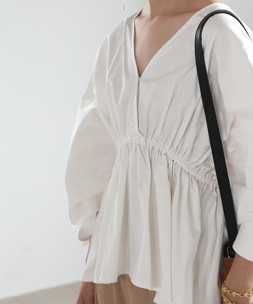chuclla(チュクラ)の「【chuclla】【2021/SS】Gather flared blouse sb-5 chwt7(シャツ/ブラウス・レディース・ホワイト/ブラック/ベージュ・FREE)」の13枚目の写真