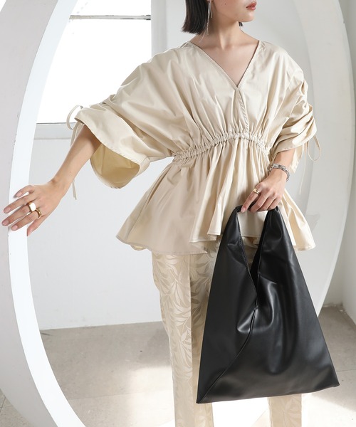 chuclla(チュクラ)の「【chuclla】【2021/SS】Gather flared blouse sb-5 chwt7(シャツ/ブラウス・レディース・ホワイト/ブラック/ベージュ・FREE)」の19枚目の写真