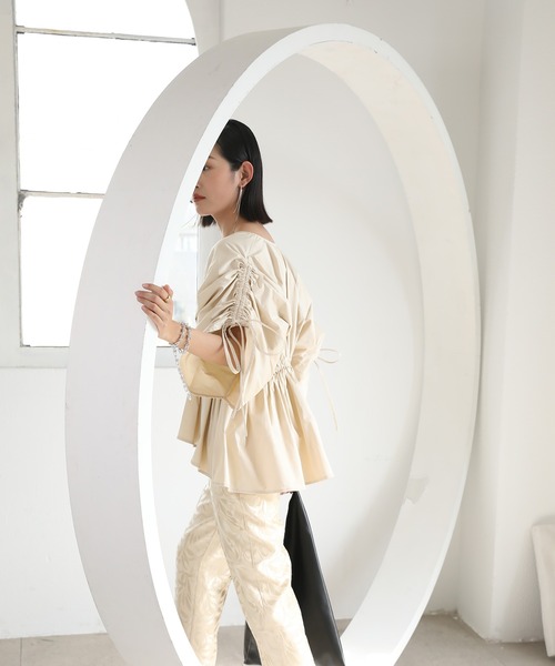 chuclla(チュクラ)の「【chuclla】【2021/SS】Gather flared blouse sb-5 chwt7(シャツ/ブラウス・レディース・ホワイト/ブラック/ベージュ・FREE)」の22枚目の写真