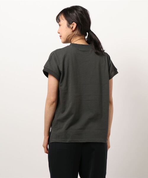 vis-`a-vis（ビサビ）の「【WEB限定】【USAコットン】フレンチスリーブクルーネックプルオーバー（Tシャツ/カットソー・レディース・スミクロ/ブラウン/ベージュ/ホワイト/ピンク/オリーブ・FREE）」の8枚目の写真