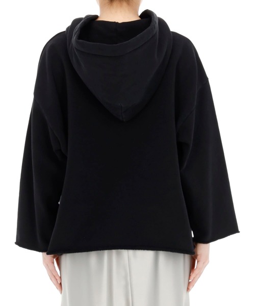 MM6 Maison Margiela(エムエムシックス メゾン マルジェラ)の「MM6 Maison Margiela “UNBRUSHED”ベーシックスウェット(スウェット・レディース・ブラック・SMALL)」の4枚目の写真