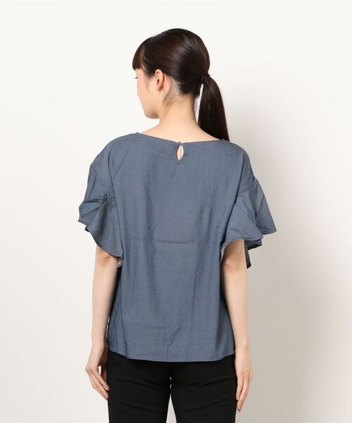 NICOLE white（ニコルホワイト）の「フレーアスリーブブラウス（シャツ/ブラウス・レディース・ブラック/ブルー/オフホワイト・FREE）」の6枚目の写真