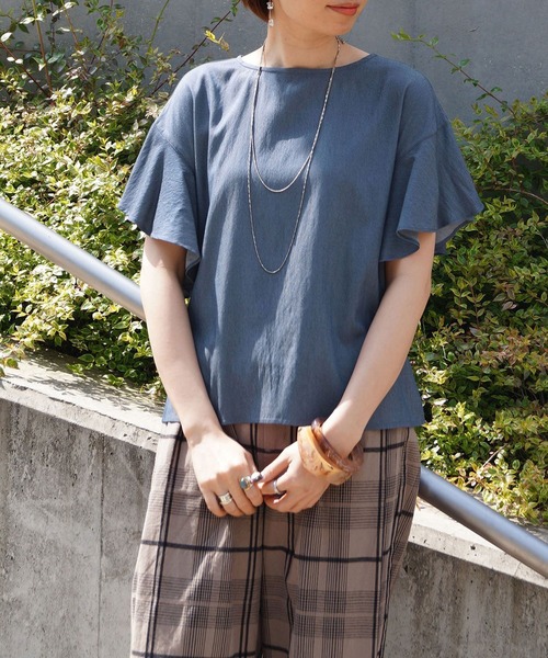 NICOLE white（ニコルホワイト）の「フレーアスリーブブラウス（シャツ/ブラウス・レディース・ブラック/ブルー/オフホワイト・FREE）」の3枚目の写真