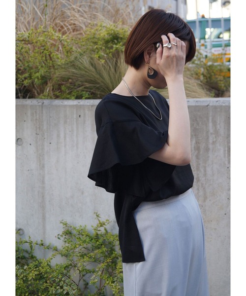 NICOLE white（ニコルホワイト）の「フレーアスリーブブラウス（シャツ/ブラウス・レディース・ブラック/ブルー/オフホワイト・FREE）」の10枚目の写真