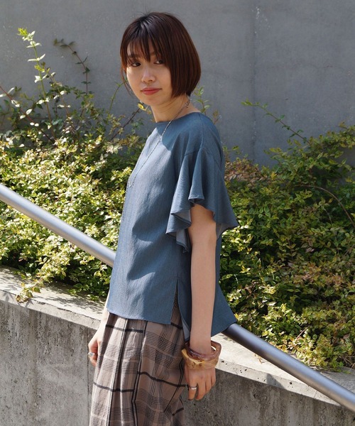 NICOLE white（ニコルホワイト）の「フレーアスリーブブラウス（シャツ/ブラウス・レディース・ブラック/ブルー/オフホワイト・FREE）」の17枚目の写真