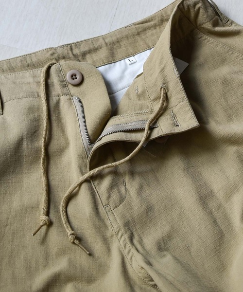 Starting Over（スターティングオーバー）の「6ポケット ワイドシルエット ビッグカーゴショートパンツ（カーゴパンツ・メンズ・ベージュ/カーキ/ブラック・XL/L/M）」の13枚目の写真