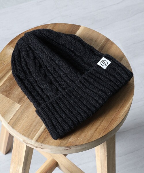 BEAMS HEART（ビームスハート）の「【ユニセックス】ケーブル編み ワッチキャップ（ニットキャップ/ビーニー・メンズ・ブラック/ネイビー/グレー/オレンジ系その他6・ONE SIZE）」の17枚目の写真