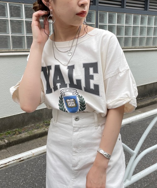 Chico（チコ）の「YALEカレッジロゴプリントTシャツ（Tシャツ/カットソー・レディース・パープル/ネイビー/チャコールグレー/ホワイト・FREE）」の8枚目の写真