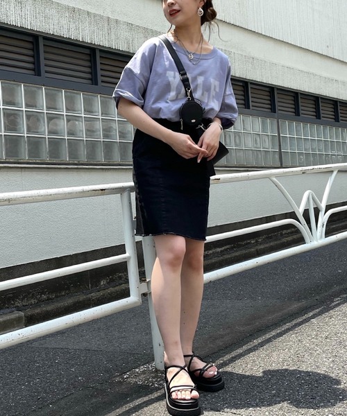 Chico（チコ）の「YALEカレッジロゴプリントTシャツ（Tシャツ/カットソー・レディース・パープル/ネイビー/チャコールグレー/ホワイト・FREE）」の21枚目の写真