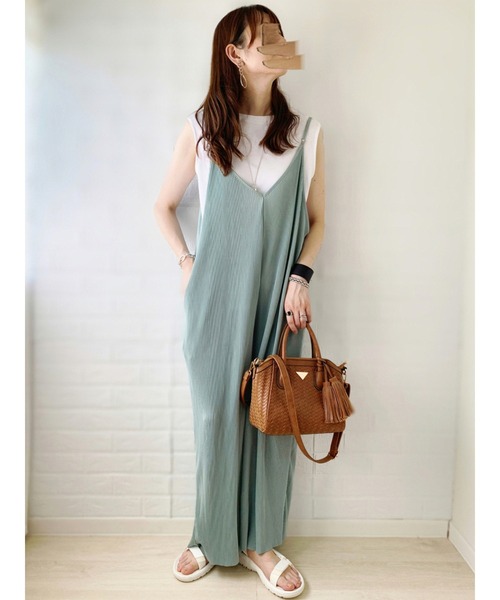 SUGAR BISKET（シュガービスケット）の「カットオフプリーツサロペット（サロペット/オーバーオール・レディース・グレイッシュベージュ/ブラウン/ブラック/ミント/ピンク・M/L）」の11枚目の写真