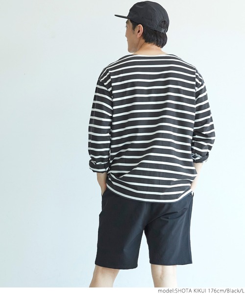 coca(coca)(コカ)の「メンズ ハリ感ボーダーボートネックTシャツ(Tシャツ/カットソー・メンズ・ホワイト/ブラック/ブラウン・S/M/L/XL)」の11枚目の写真