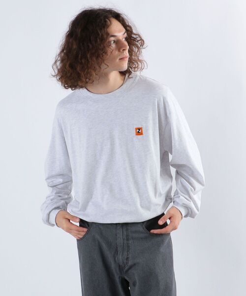 newhattan（ニューハッタン）の「【SHIPS any別注】newhattan: ロングスリーブ Tシャツ  グレー◇（Tシャツ/カットソー・メンズ・ライトグレー・MEDIUM/LARGE/X-LARGE）」の4枚目の写真